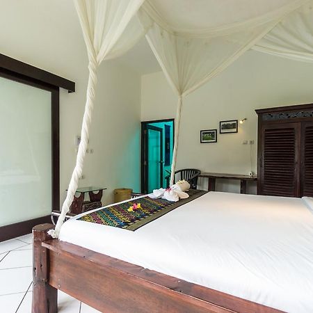 Ambary House Gili Trawangan- 2 Bedroom Private Villa, Pool Exterior photo